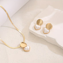 Load image into Gallery viewer, Women's Creative Round Heart-Shaped Pendant Necklace